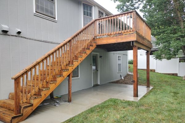 deck and fence cleaning service near me st. joseph mo 38
